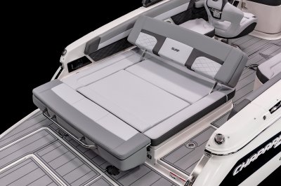 Chaparral 26 SURF the aft bench seat folds out to create an aft facing lounge seat. 